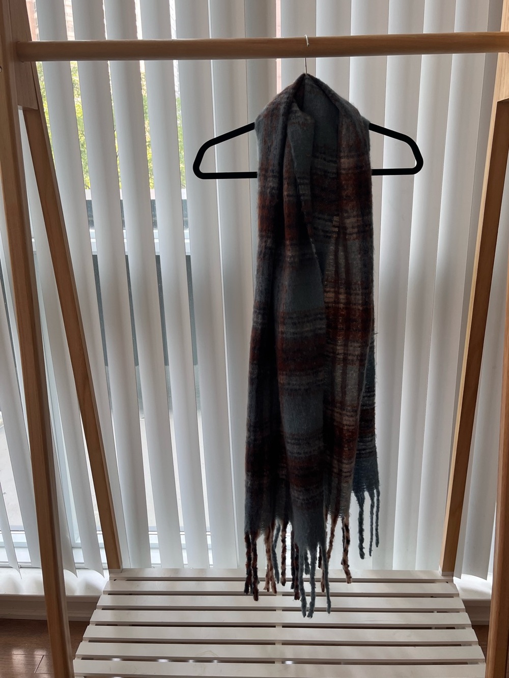 Cozy Plaid Fringe Scarf - Gray & Brown